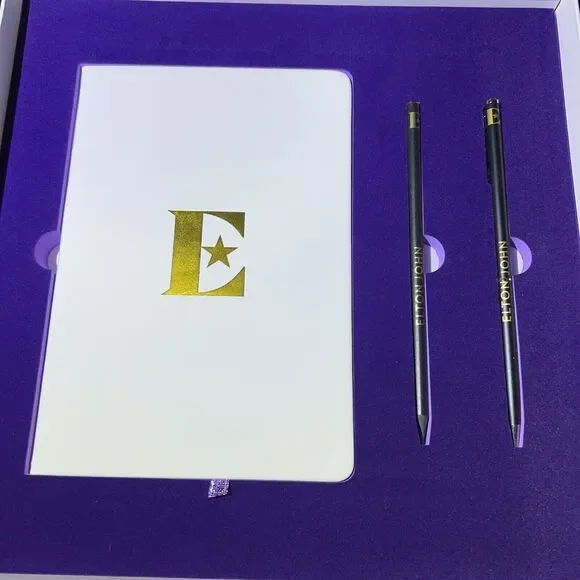 ELTON JOHN VIP FAREWELL GOODBYE TOUR‎ Concert Gift Set Yellow Brick Road BUNDLE - Picture 3 of 12